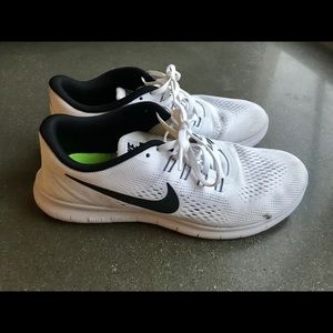 Nike Free Runs